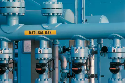 Natural gas compressor station